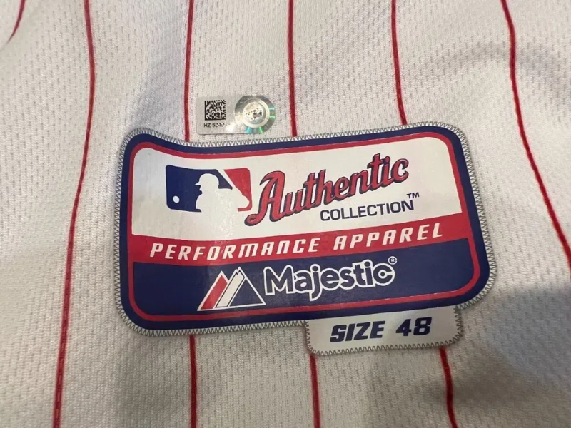 how do i know a baseball jersey is legit