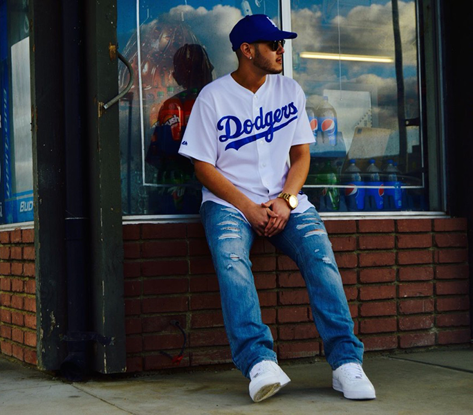 what do you wear under a baseball jersey3