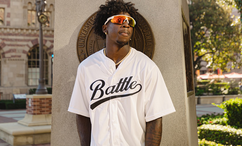 Do You Tuck in A Baseball Jersey?