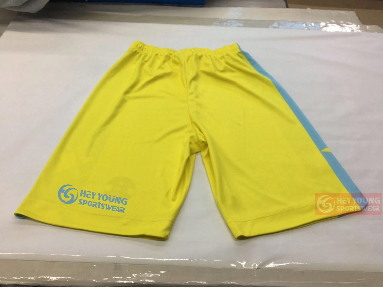 Wholesale Blank 100% Polyester Custom Sports Suit Breathable Basketball Uniforms