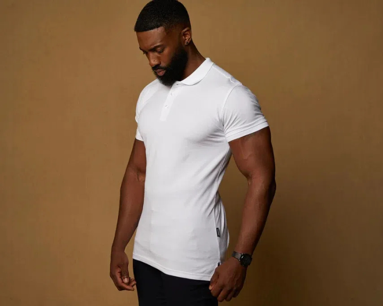 do polo shirts need to be tucked in1