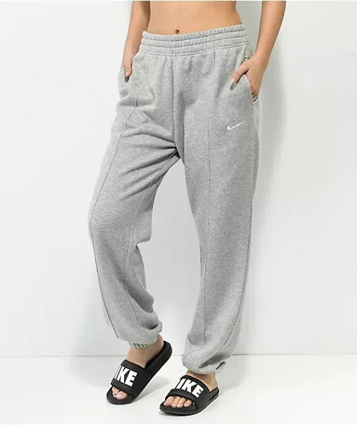 What Are Fleece Sweatpants?