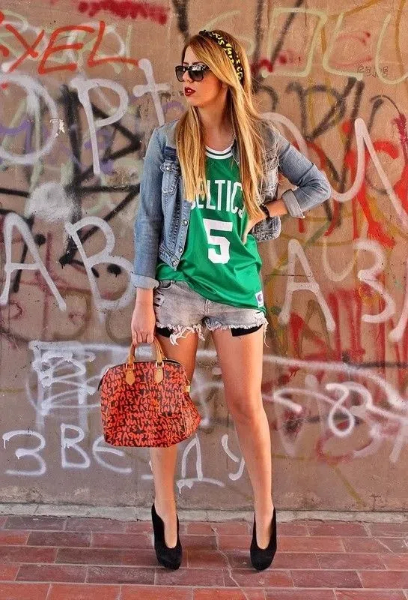 what shorts to wear with basketball jersey