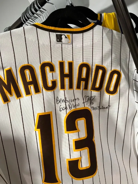 how to get a baseball jersey signed2