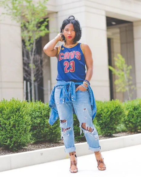 how to dress up a basketball jersey