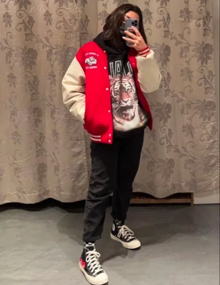how to wear red baseball jacket2