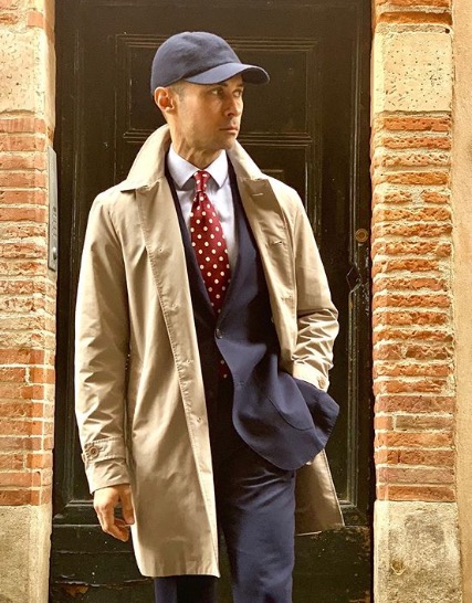 can you wear a baseball cap with a sports jacket2