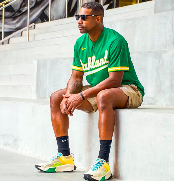 wear baseball jersey men1