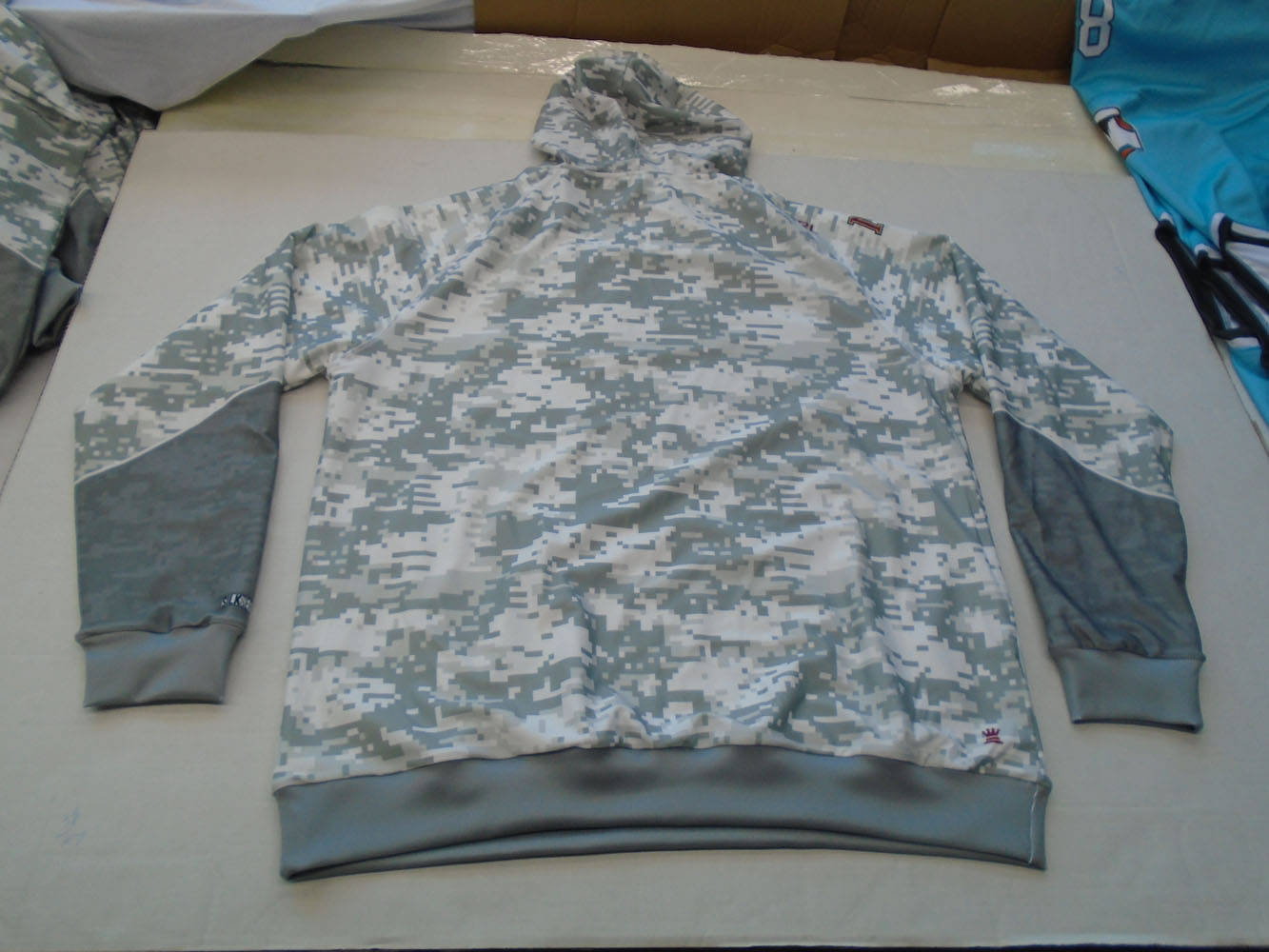Wholesale OEM Service Sublimation Hoodies Custom Design Camo Printed Hoodies 