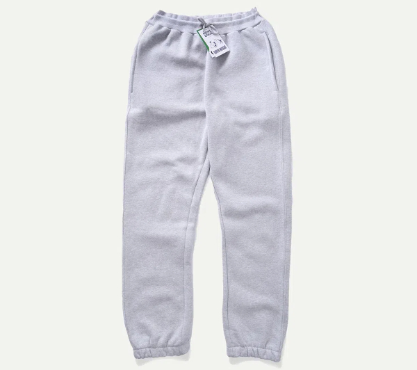 how much does sweatpants weigh1