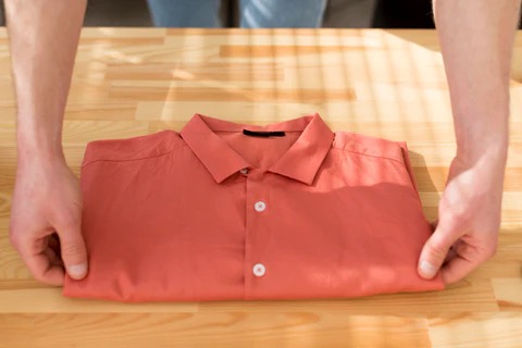 how to roll polo shirts for packing1
