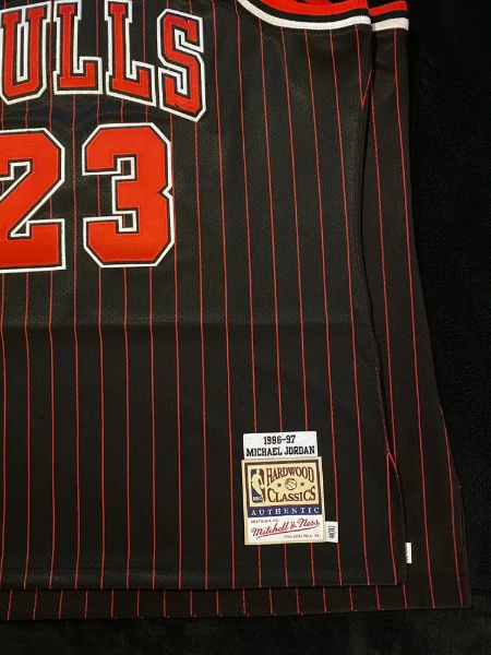 how to shrink a basketball jersey1