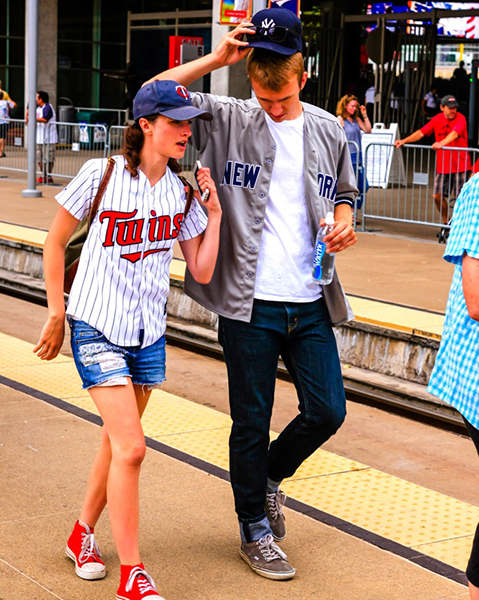 how to style baseball jersey guy1