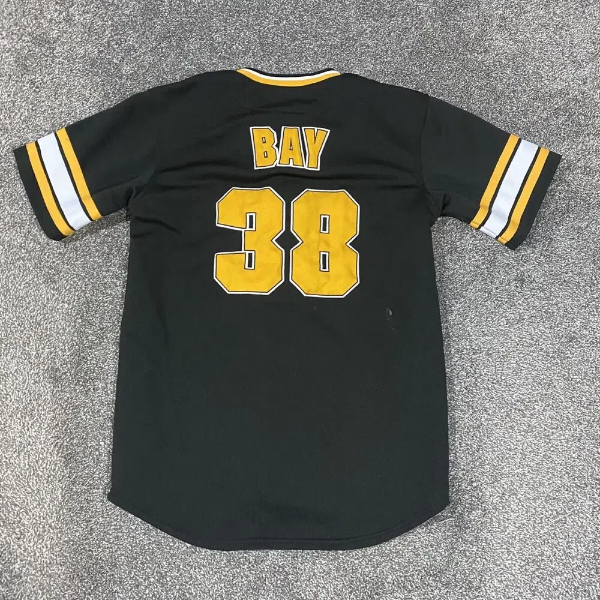 how to embroider baseball jersey2