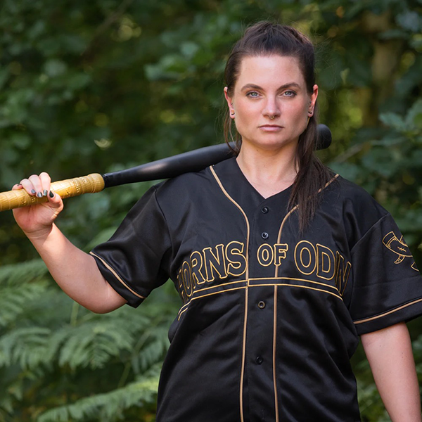 do you tuck in a baseball jersey3