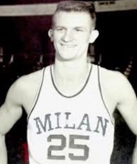 what was bobby plump's basketball jersey number