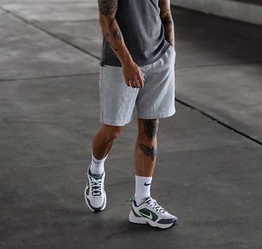 how to wear long socks with basketball shorts2