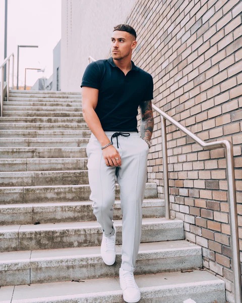 What To Wear With a Navy Polo Shirt | Tapered Menswear