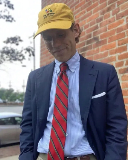 can you wear a baseball cap with a sports jacket