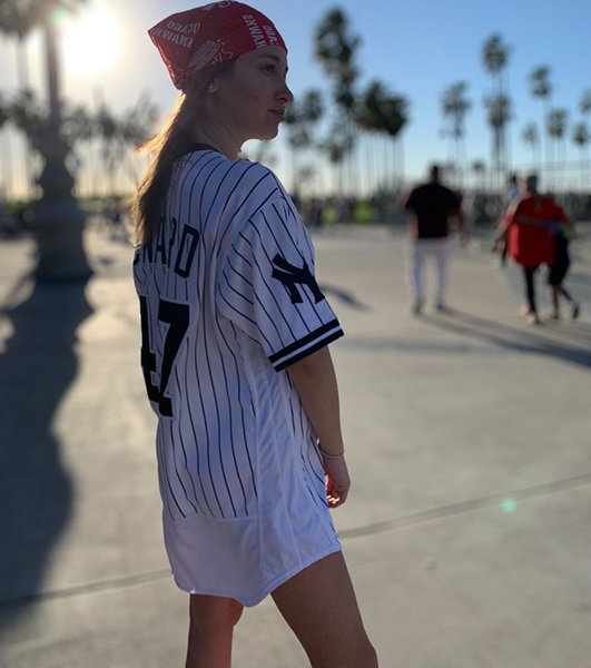 should i wear a shirt under my baseball jersey3