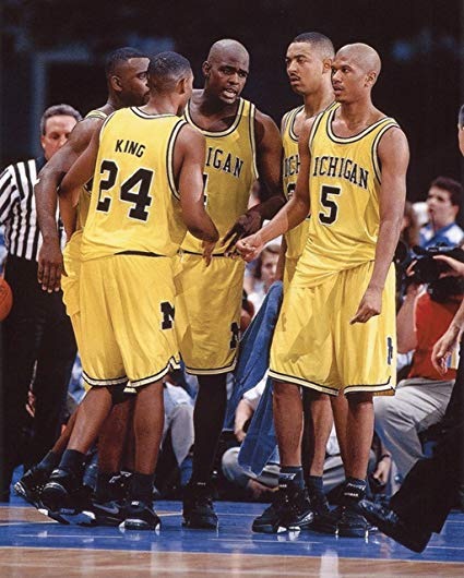 how long do basketball shorts have to be2