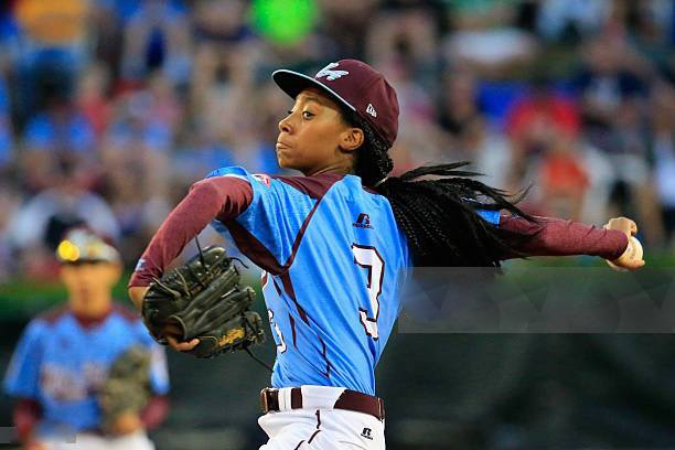 How To Wear A Baseball Jersey And Still Look Fashionable?