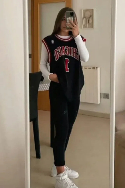 how to style a basketball jersey women1