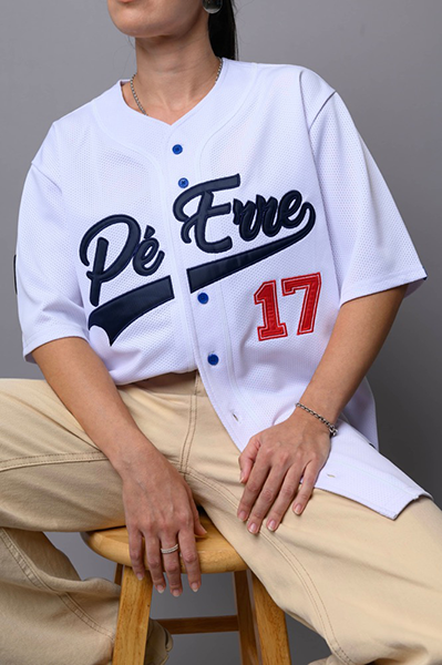 what to wear under a white baseball jersey1