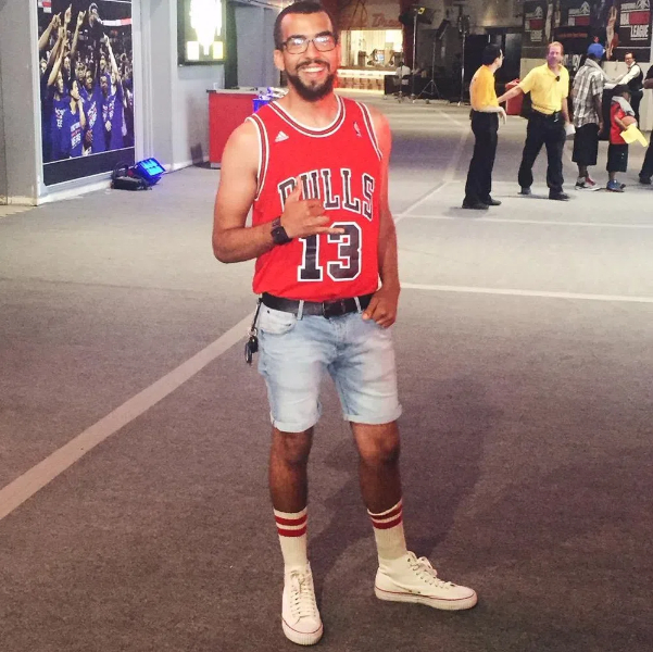How To Tuck in A Basketball Jersey?
