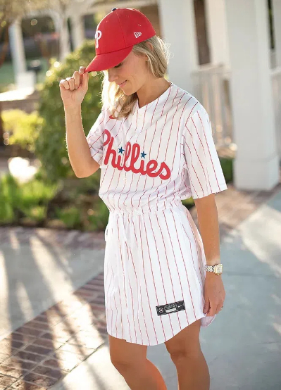 how to wear a long baseball jersey