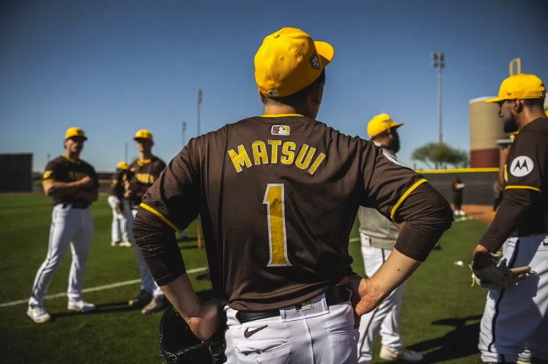 What Material Is A Major League Baseball Jersey Made of?