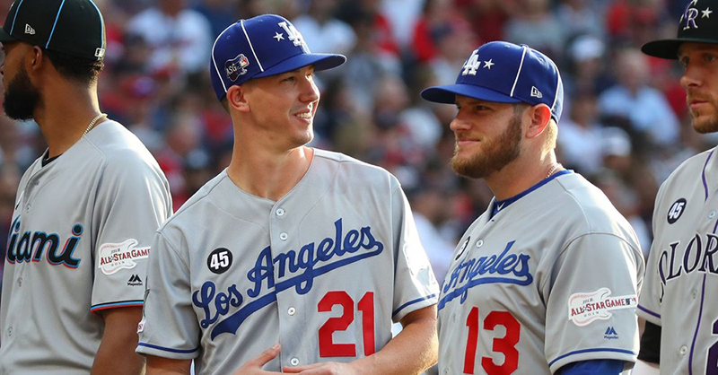 how should baseball jersey fit1