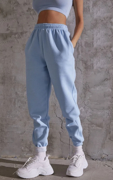 how to style blue sweatpants