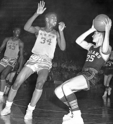 what was bobby plump's basketball jersey number1