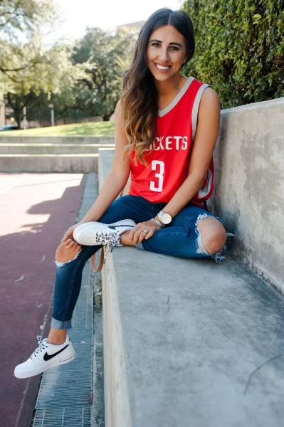 how to style a basketball jersey women