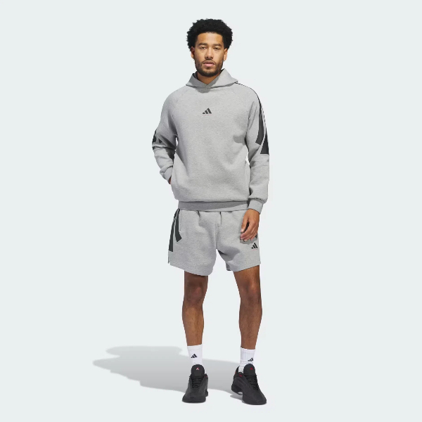 what matches with grey basketball shorts1