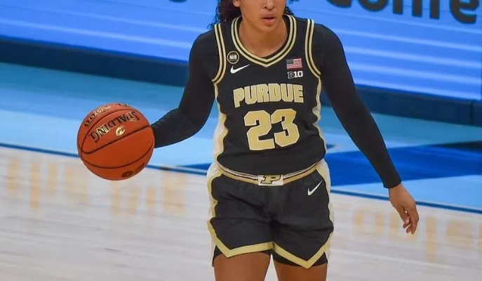 What Do Girls Wear under Basketball Shorts?