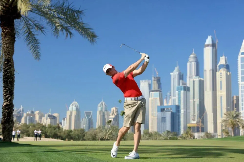 can you wear basketball shorts on the golf course