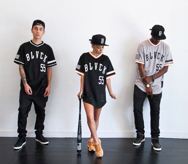 How To Wear A Black Baseball Jersey?