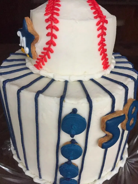 how to make a baseball jersey shaped cake2