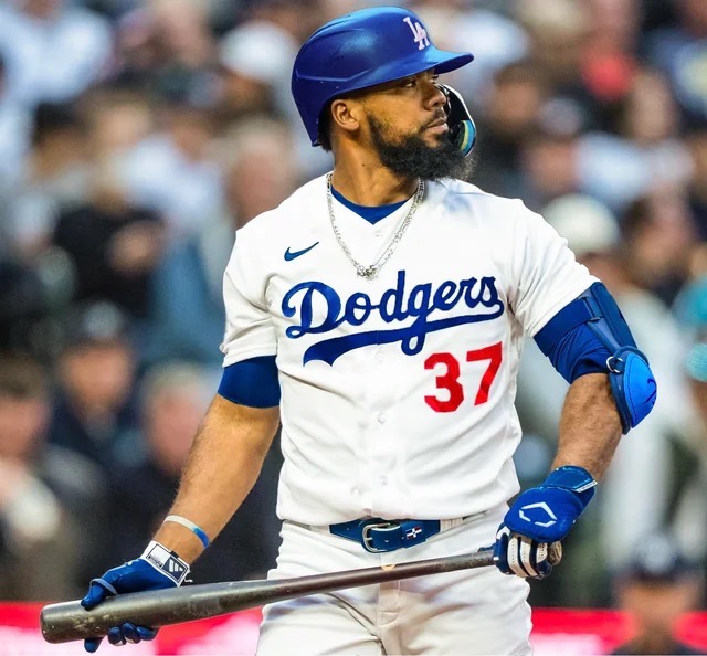 How To Make Jersey Swaps for Baseball Players?