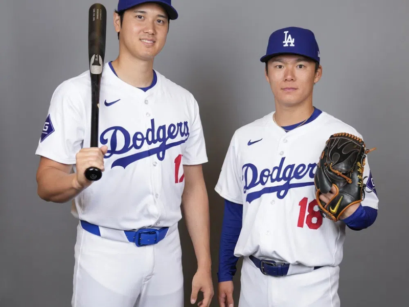 How Large of A Baseball Jersey Do I Need?