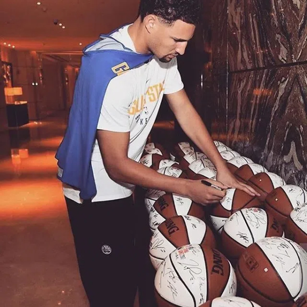 How To Wear Your Basketball Jersey Like A Cape?