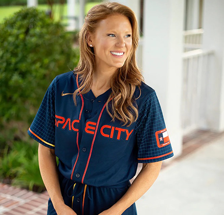 How To Dress A Baseball Jersey?