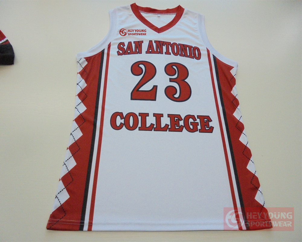Wholesale Custom Crew Neck Sublimated Quick Drying Basketball Uniform
