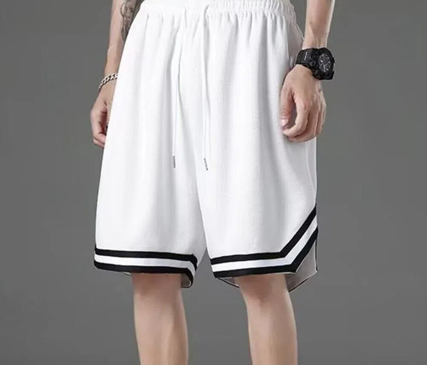 How Are Basketball Shorts Supposed To Fit?