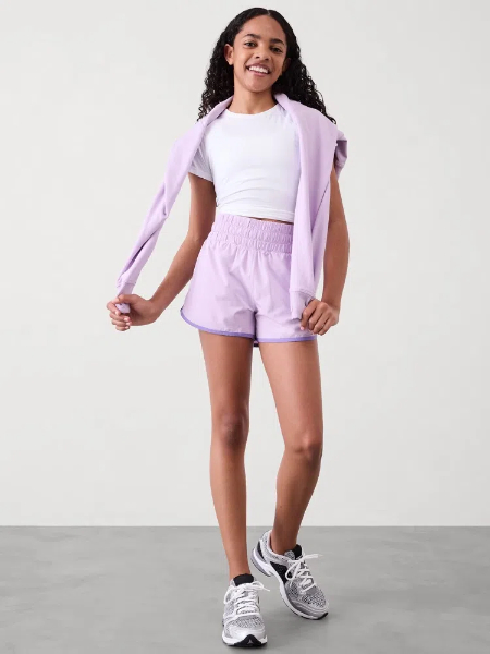 how to wear basketball shorts as a girl2