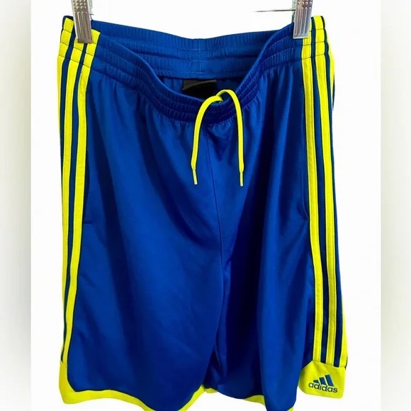 do adidas boys basketball shorts have pockets2